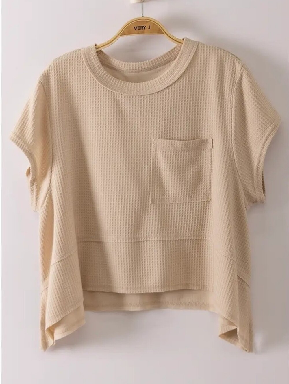 Very J Relaxed Waffle-Knit Short Sleeve Tee in Beige